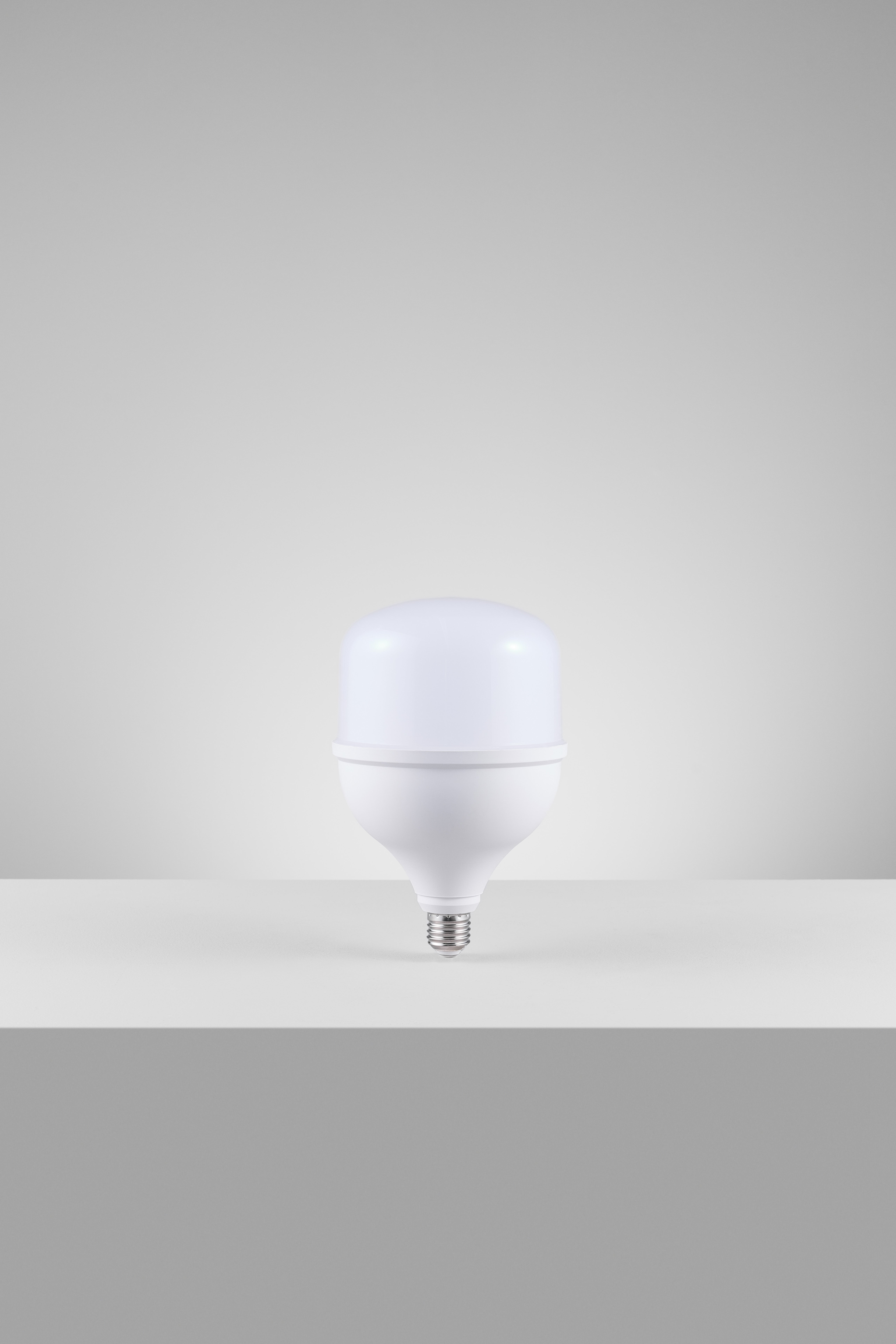 GLÖDLAMPA LED 28W